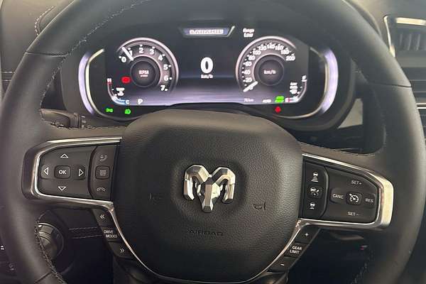 2025 RAM 1500 Laramie Sport Hurricane SO RamBox DT 4X4 SWB