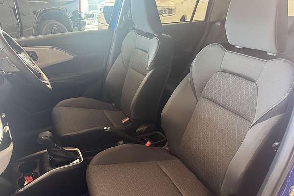 2025 Suzuki Swift Hybrid GLX UZ