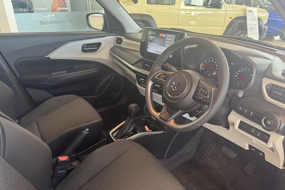 2025 Suzuki Swift Hybrid GLX UZ