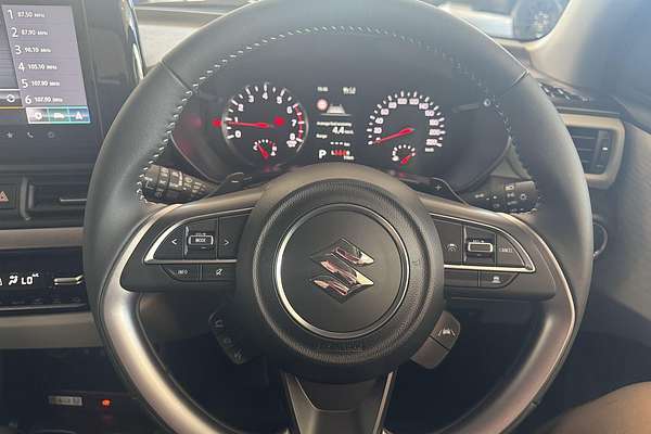 2025 Suzuki Swift Hybrid GLX UZ