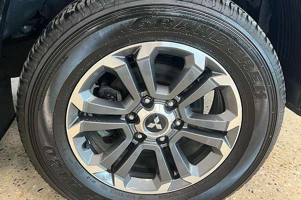 2019 Mitsubishi Triton GLS Premium MR 4X4