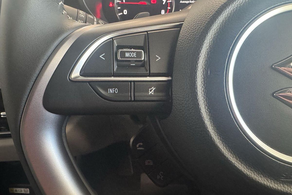 2025 Suzuki Swift Hybrid GLX UZ