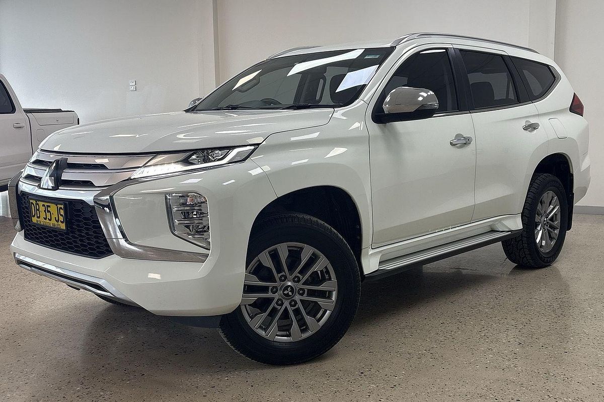 2021 Mitsubishi Pajero GLX NX