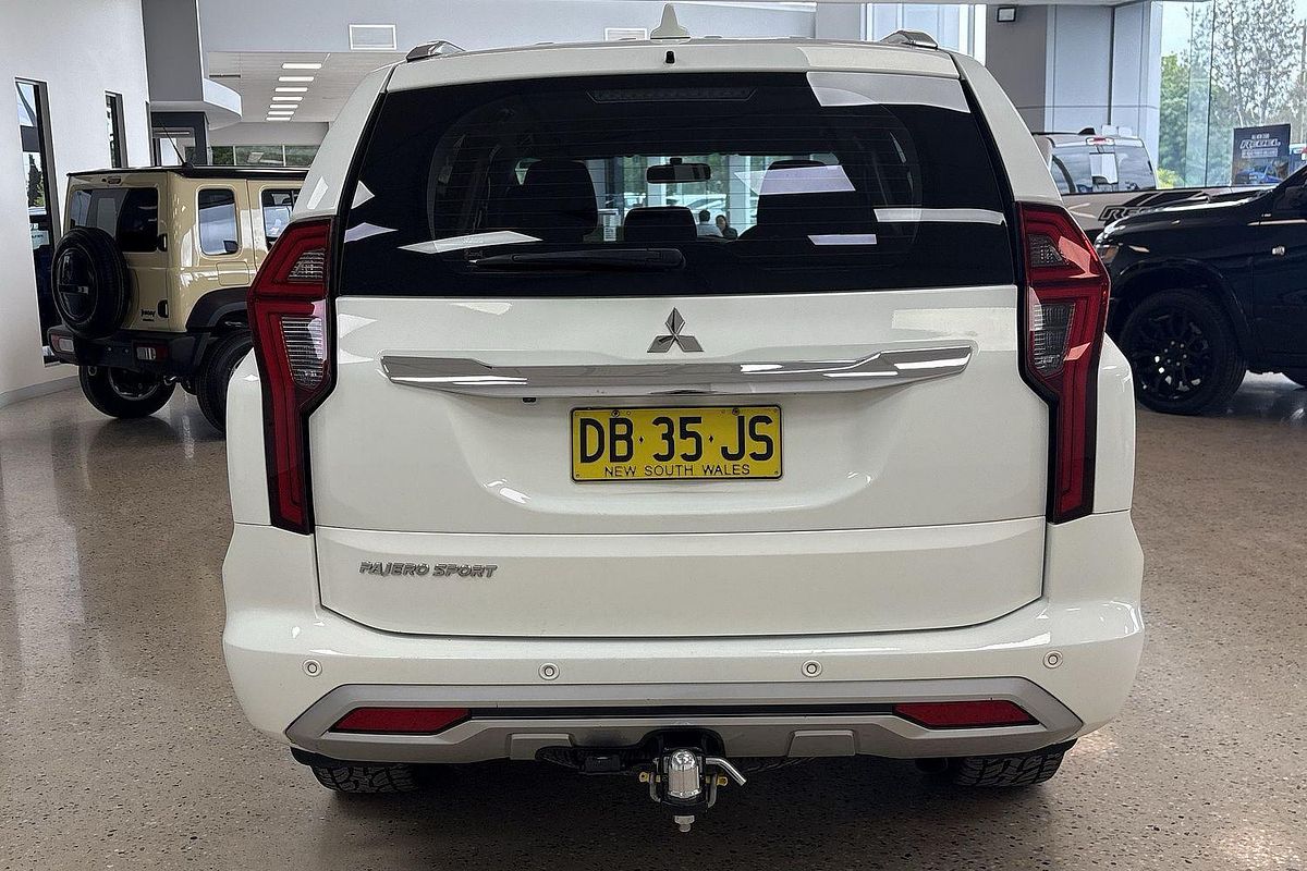 2021 Mitsubishi Pajero GLX NX