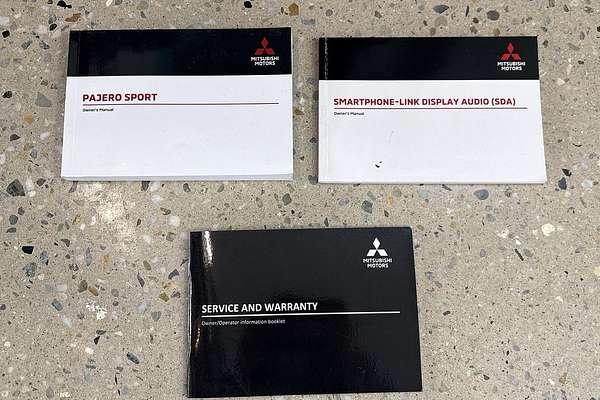 2021 Mitsubishi Pajero GLX NX