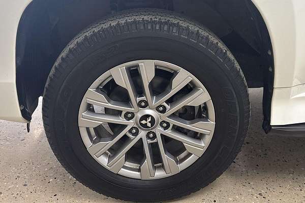 2021 Mitsubishi Pajero GLX NX