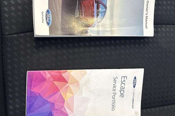2022 Ford Escape ST-Line ZH