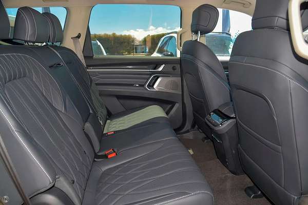 2025 LDV D90 Executive SV9A