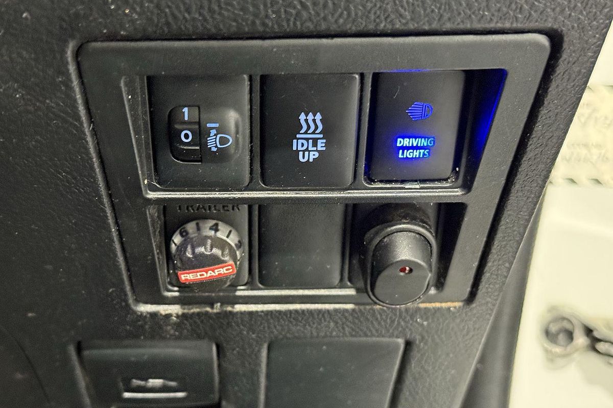 2016 Toyota Hilux SR GUN126R 4X4