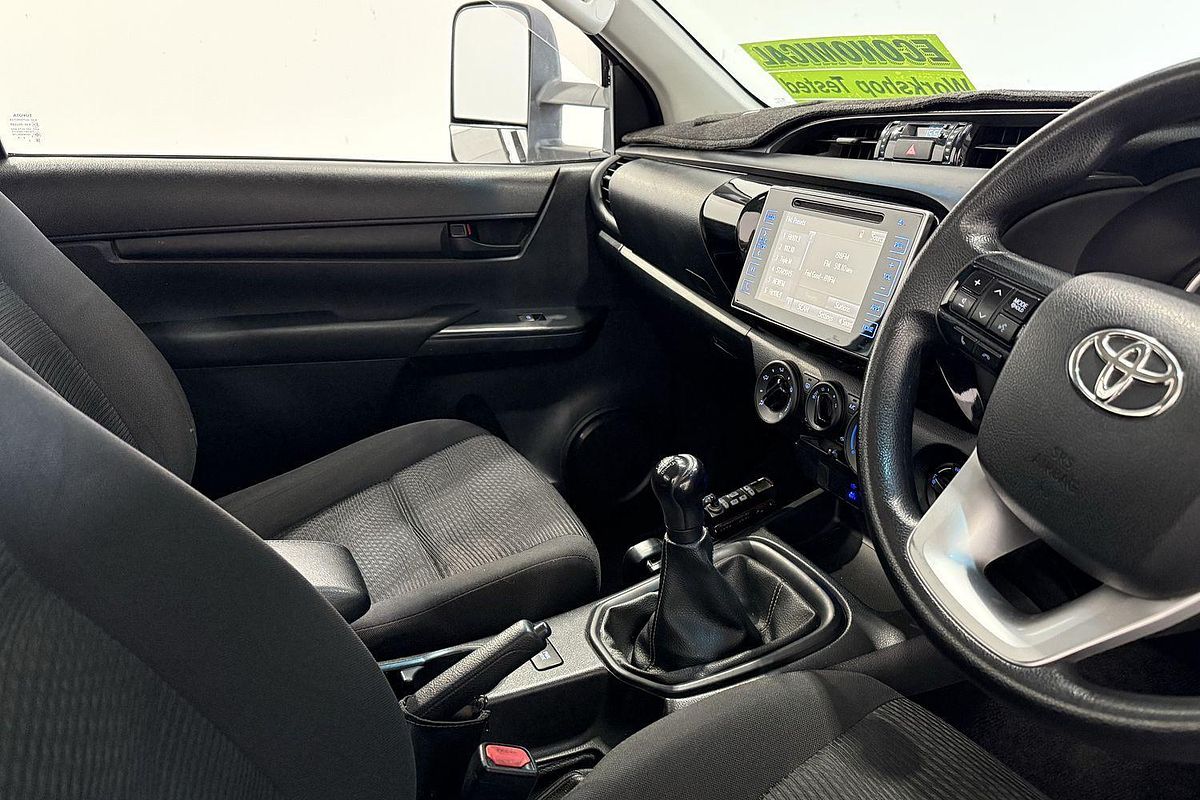 2016 Toyota Hilux SR GUN126R 4X4