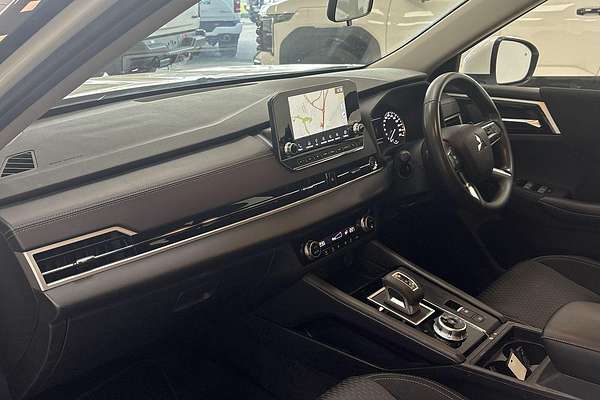 2022 Mitsubishi Outlander ES ZM