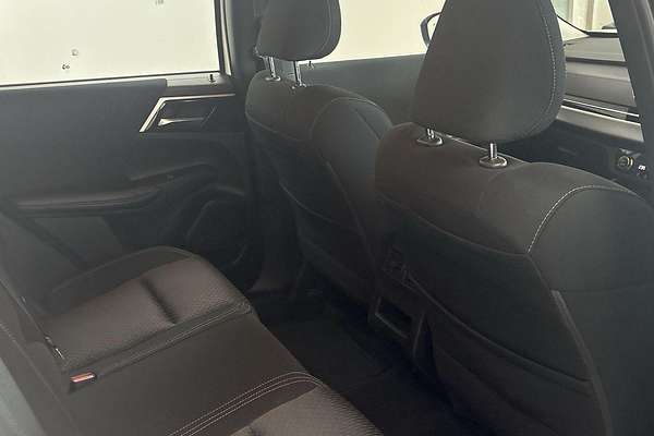 2022 Mitsubishi Outlander ES ZM