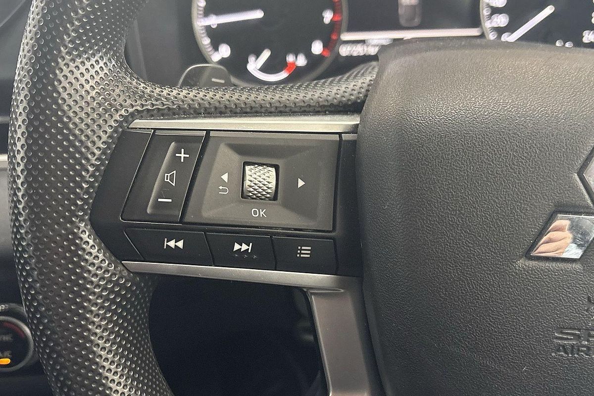 2022 Mitsubishi Outlander ES ZM