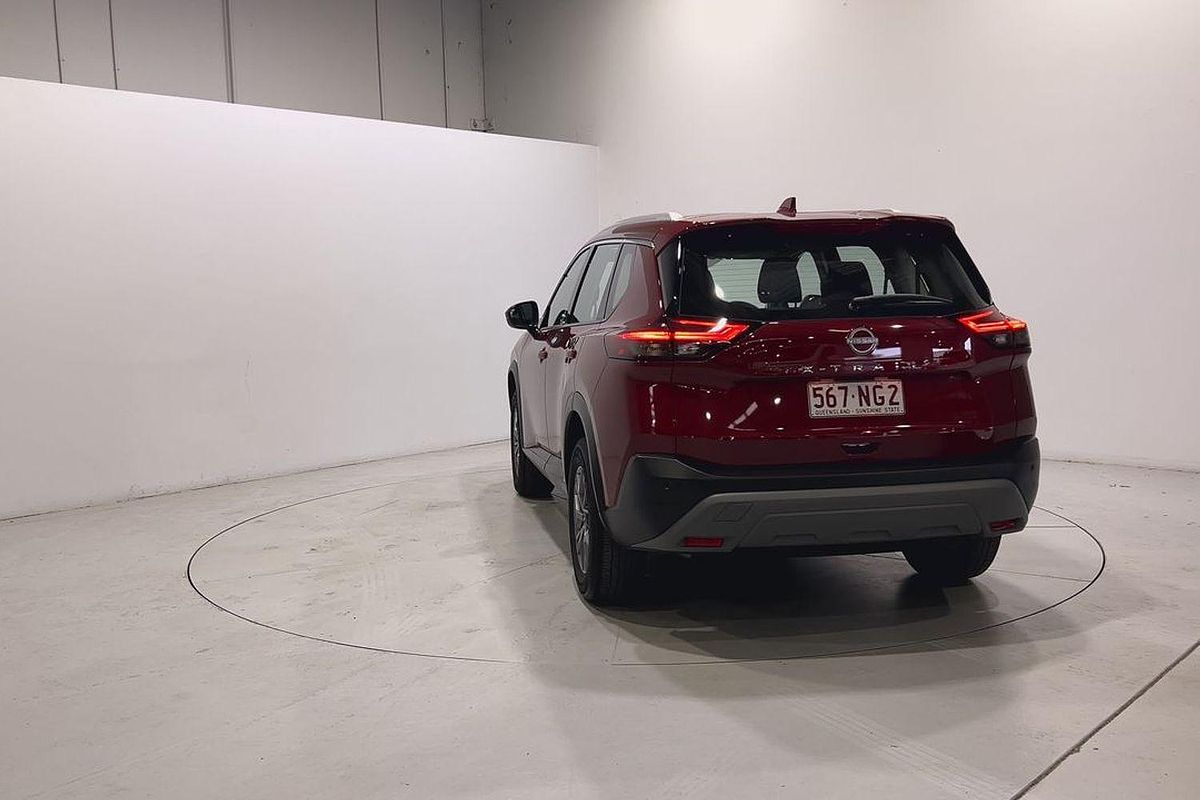 2025 Nissan X-TRAIL ST T33