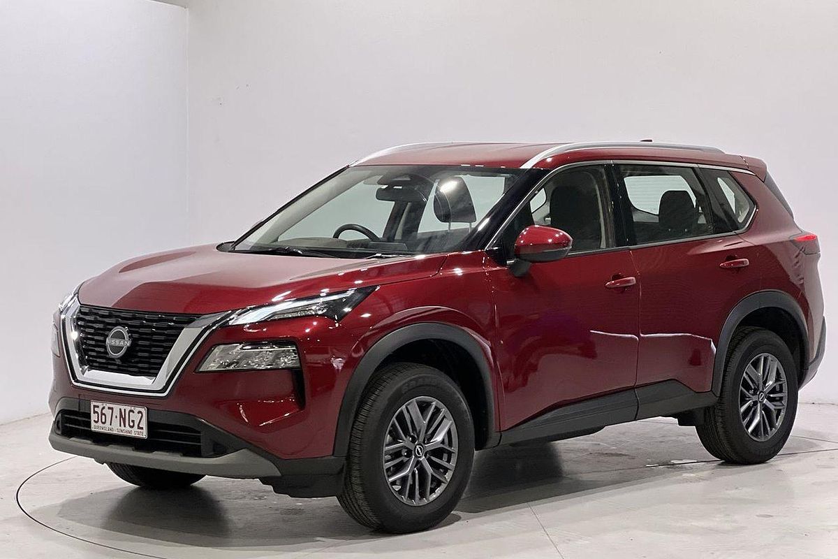 2025 Nissan X-TRAIL ST T33