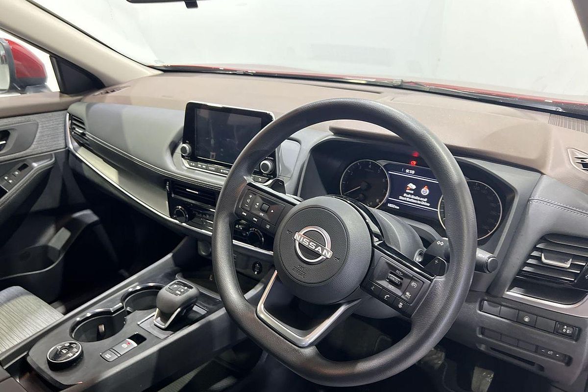 2025 Nissan X-TRAIL ST T33