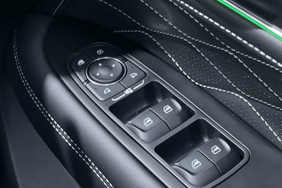 2025 GWM Tank 300 Ultra P01