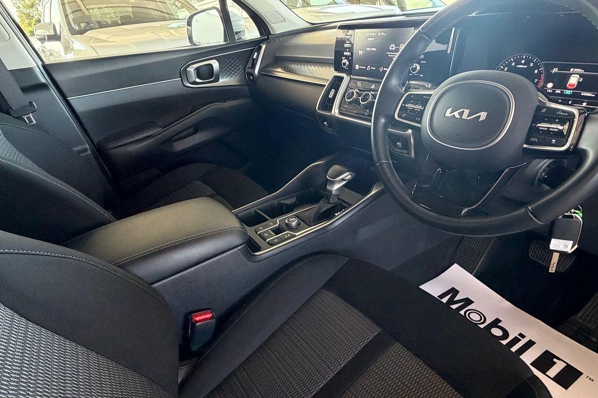 2022 Kia Sorento S MQ4