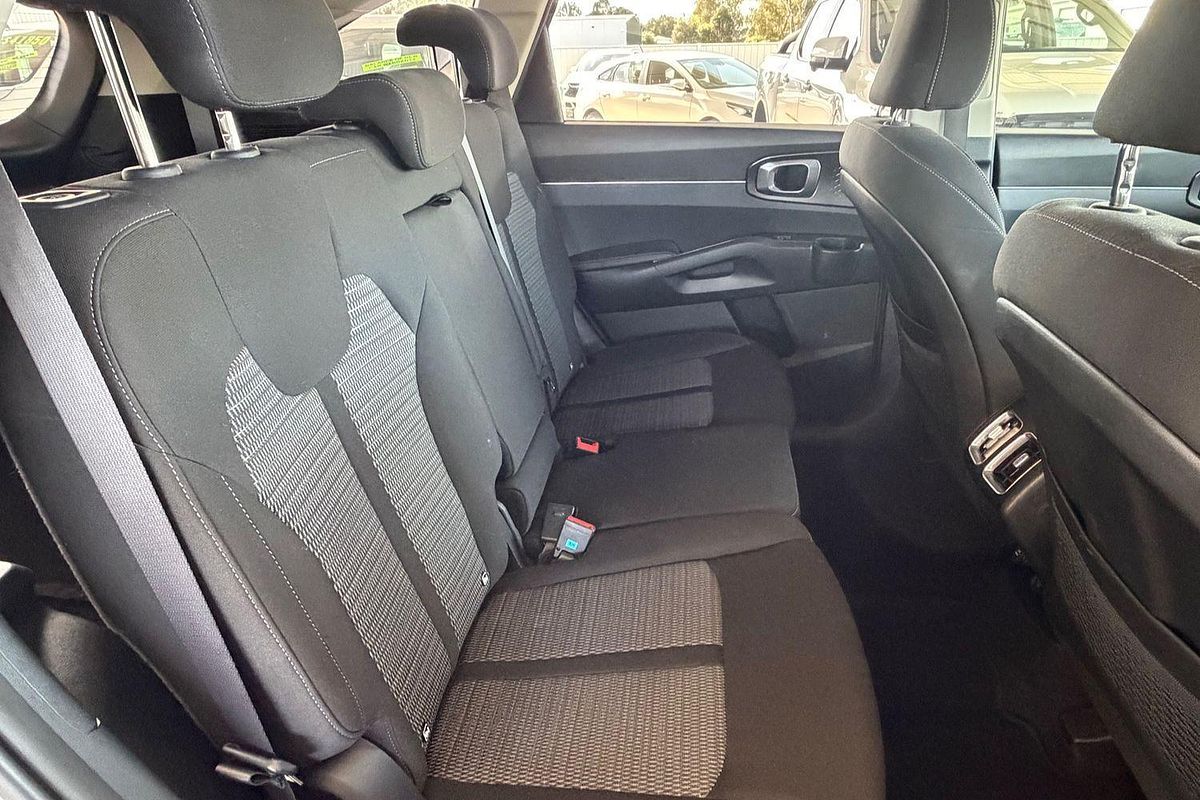 2022 Kia Sorento S MQ4