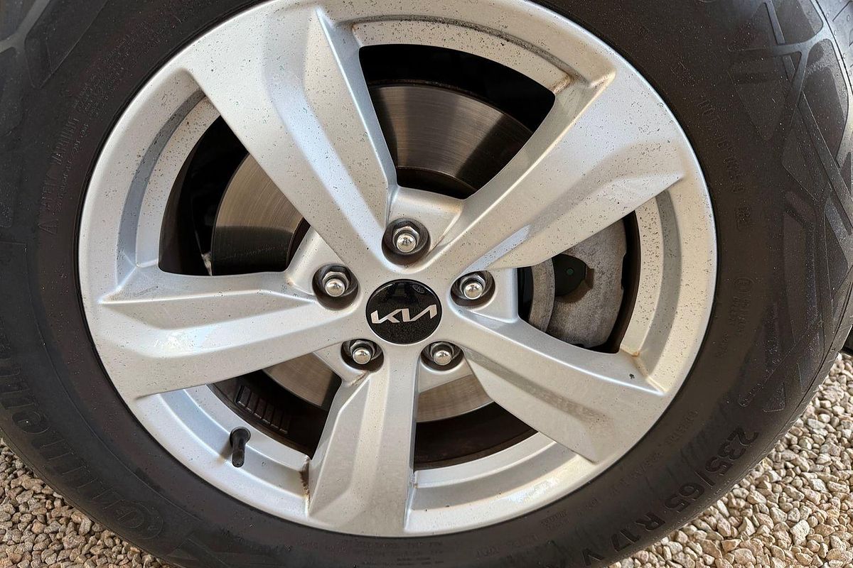 2022 Kia Sorento S MQ4