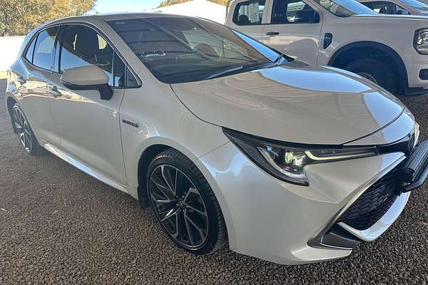 2020 Toyota Corolla ZR Hybrid ZWE211R