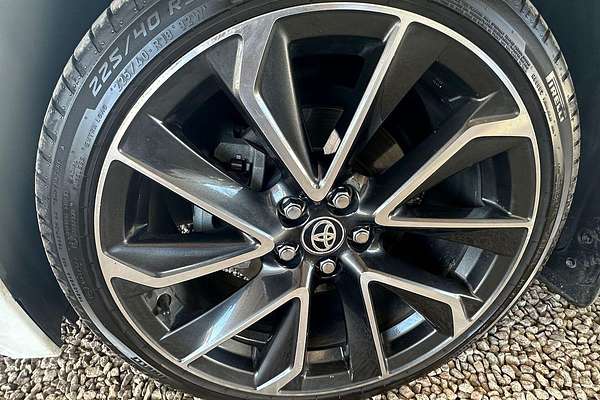 2020 Toyota Corolla ZR Hybrid ZWE211R