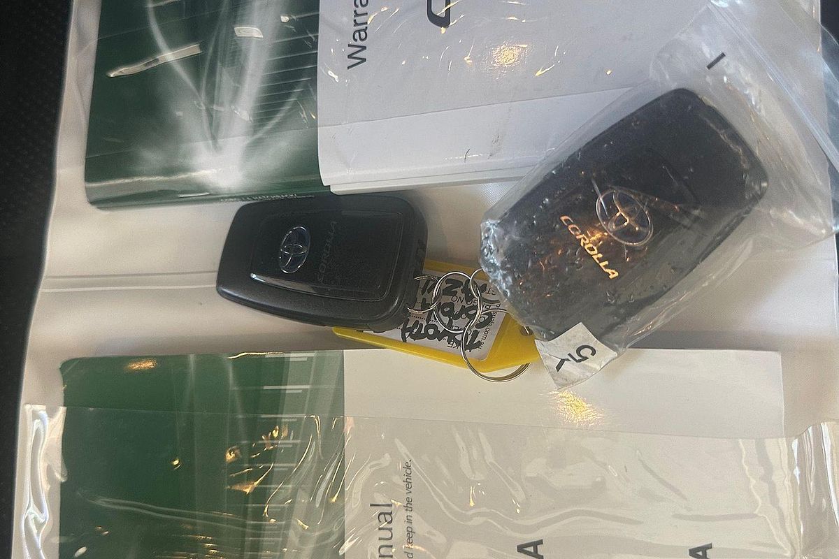 2020 Toyota Corolla ZR Hybrid ZWE211R