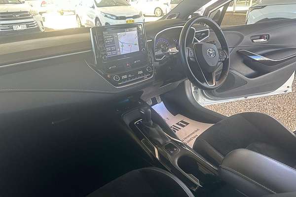 2020 Toyota Corolla ZR Hybrid ZWE211R