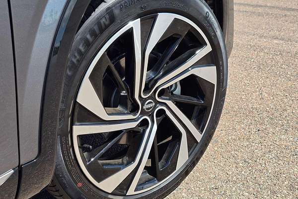 2024 Nissan QASHQAI Ti-L J12