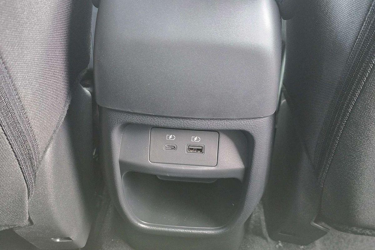 2024 Nissan JUKE ST-L F16