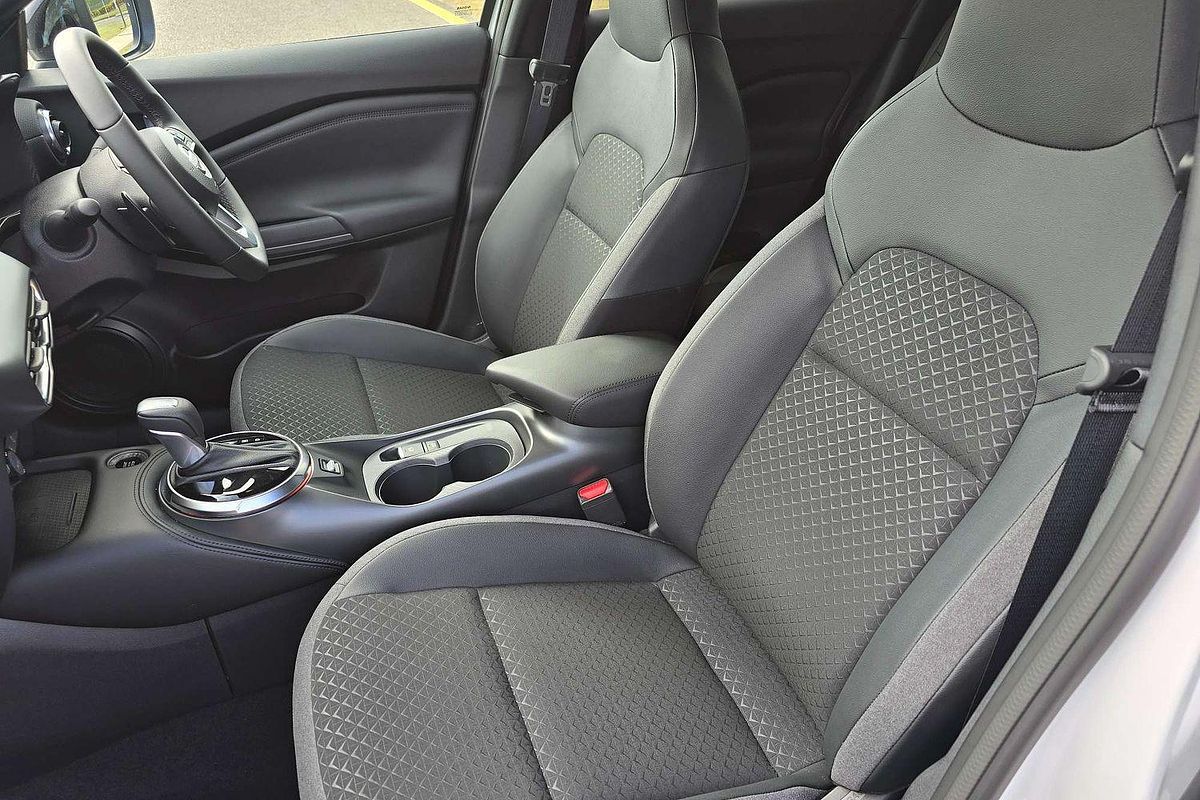 2024 Nissan JUKE ST-L F16