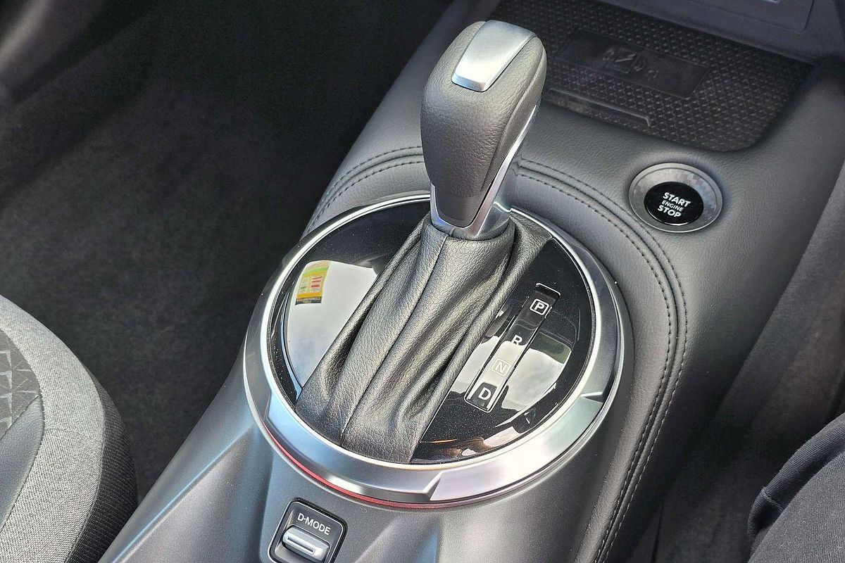 2024 Nissan JUKE ST-L F16