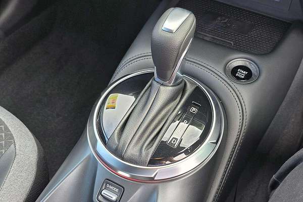 2024 Nissan JUKE ST-L F16