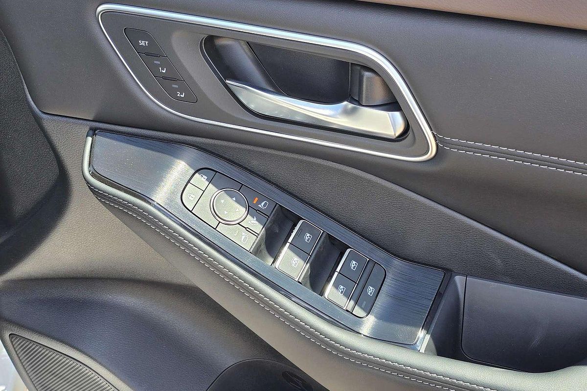 2025 Nissan X-TRAIL Ti-L T33