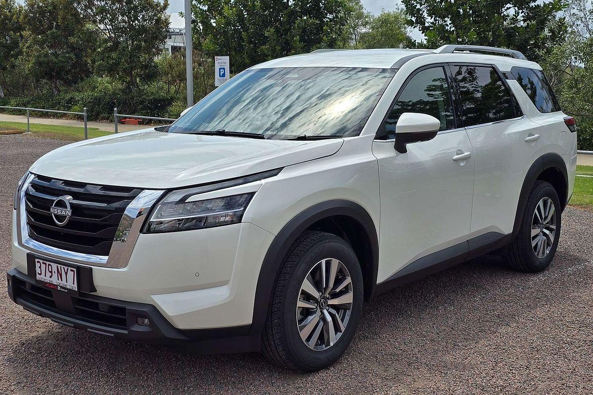 2024 Nissan Pathfinder Ti R53