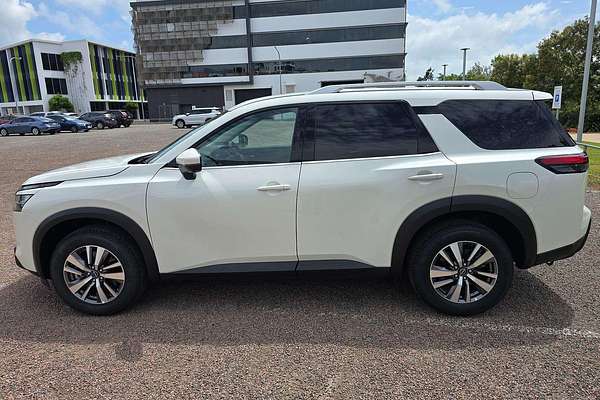 2024 Nissan Pathfinder Ti R53