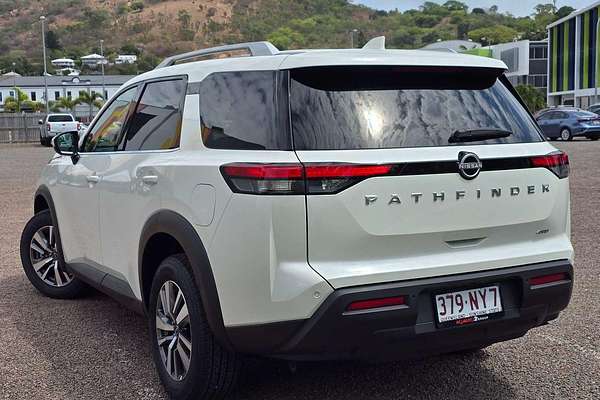 2024 Nissan Pathfinder Ti R53