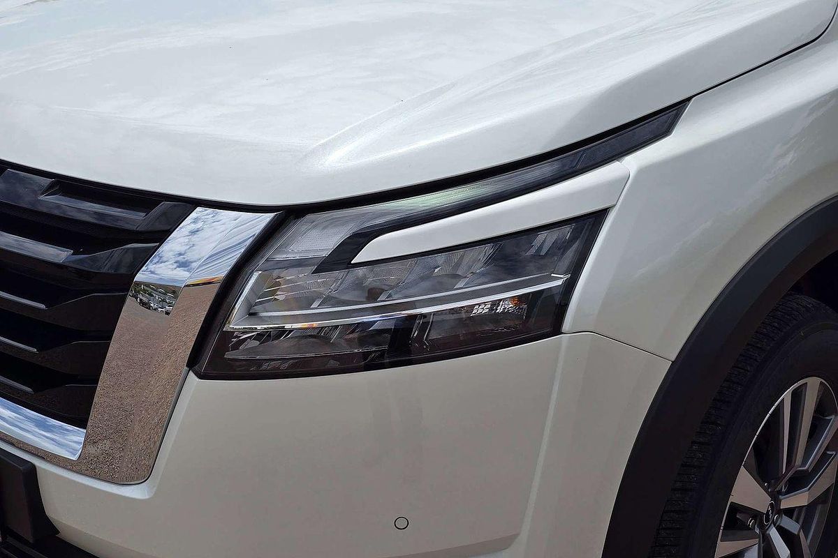 2024 Nissan Pathfinder Ti R53