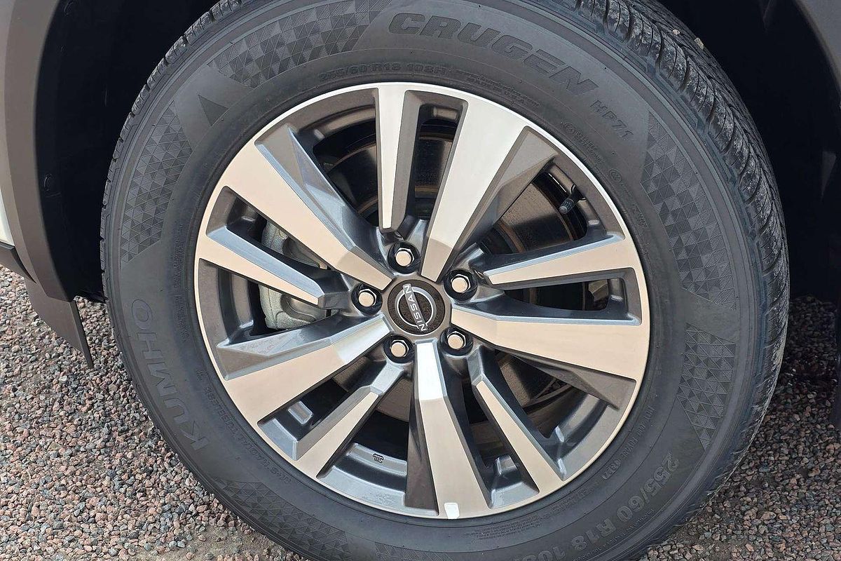 2024 Nissan Pathfinder Ti R53