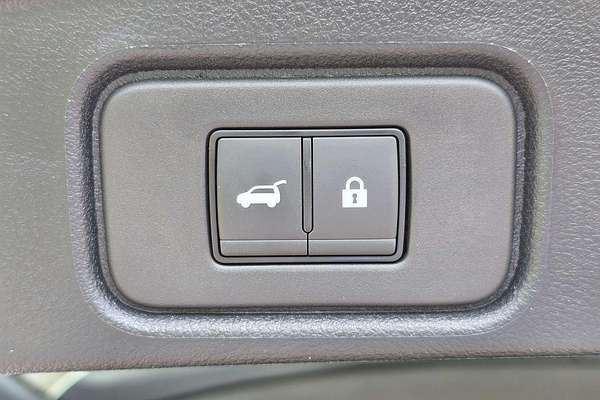 2024 Nissan Pathfinder Ti R53