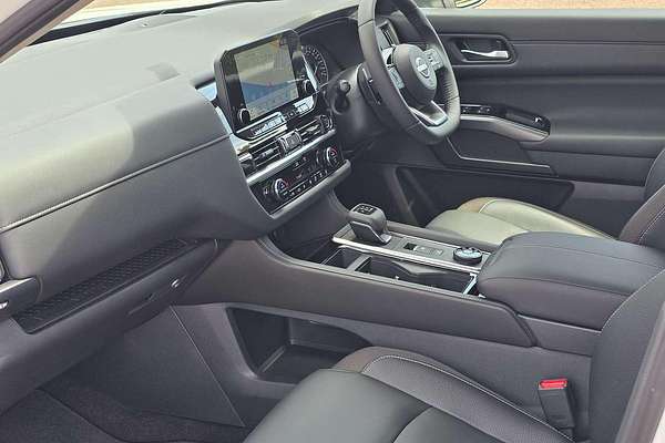 2024 Nissan Pathfinder Ti R53