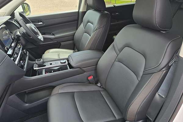 2024 Nissan Pathfinder Ti R53