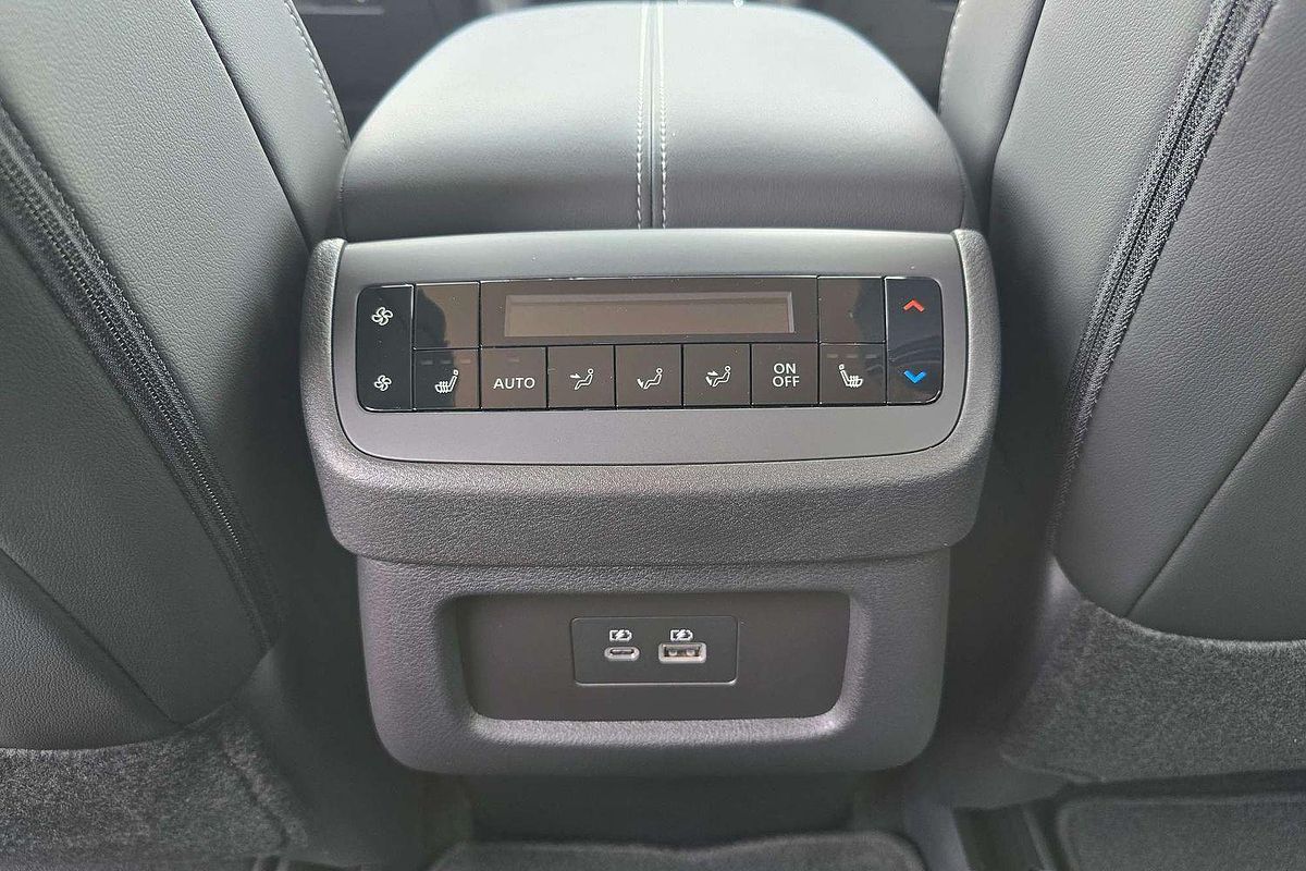 2024 Nissan Pathfinder Ti R53