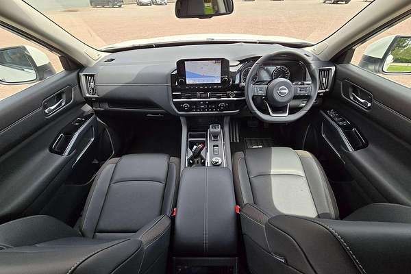 2024 Nissan Pathfinder Ti R53