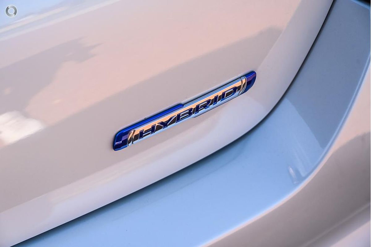 2025 Suzuki Swift Hybrid UZ