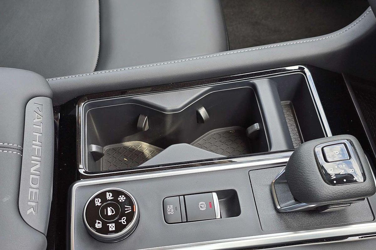 2024 Nissan Pathfinder Ti R53