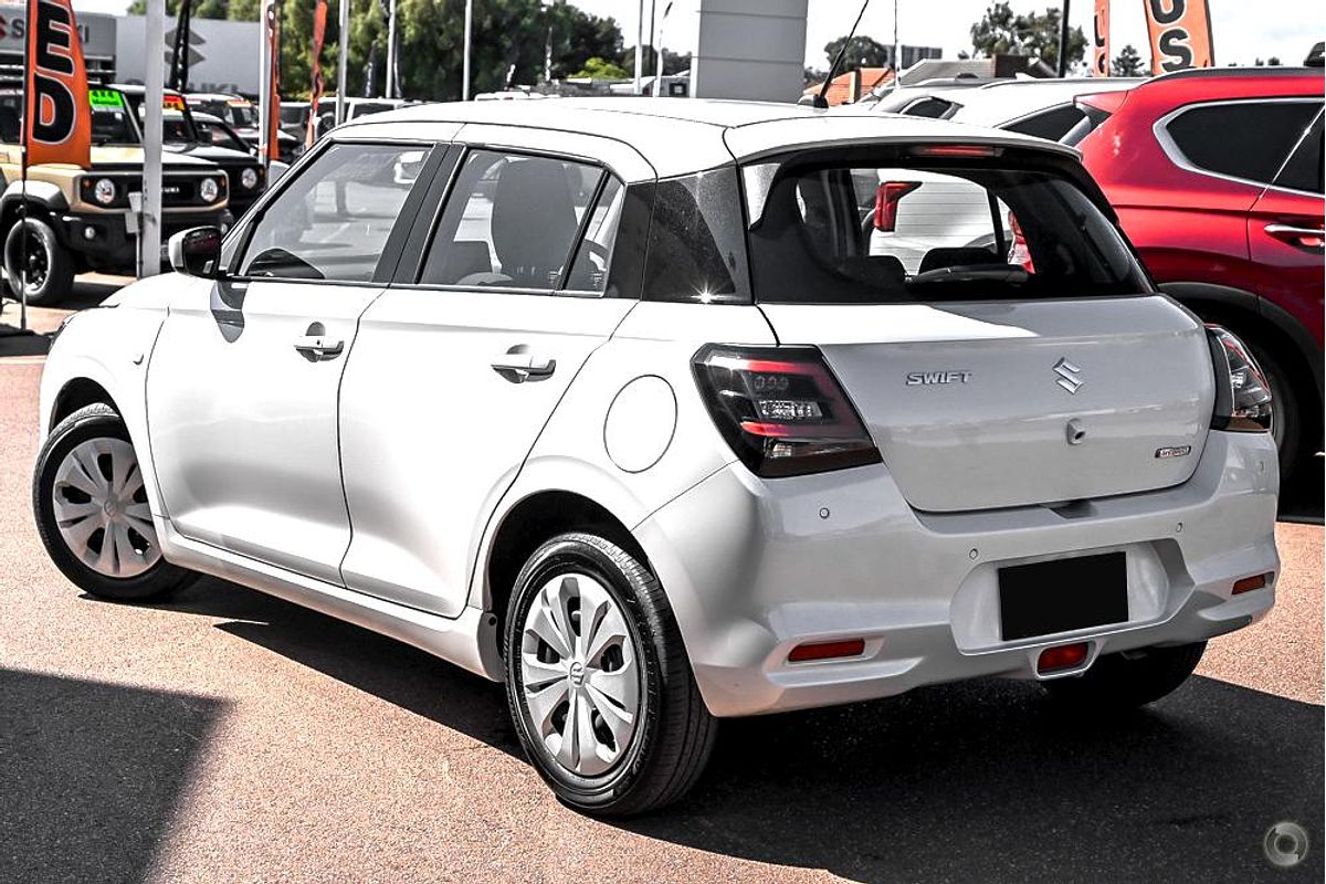 2025 Suzuki Swift Hybrid UZ