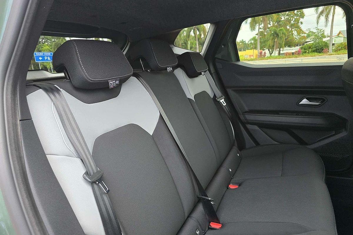 2025 Renault Duster Techno X1311