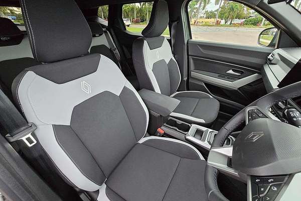 2025 Renault Duster Techno X1311