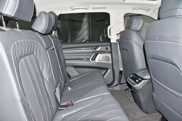 2025 LDV D90 Executive SV9A